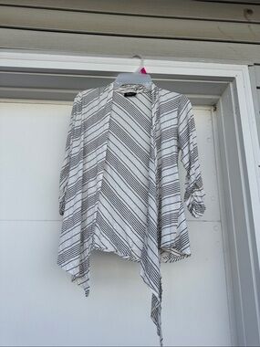 Lightweight Striped Open Front Cardigan - White and Black